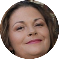 Elena R.